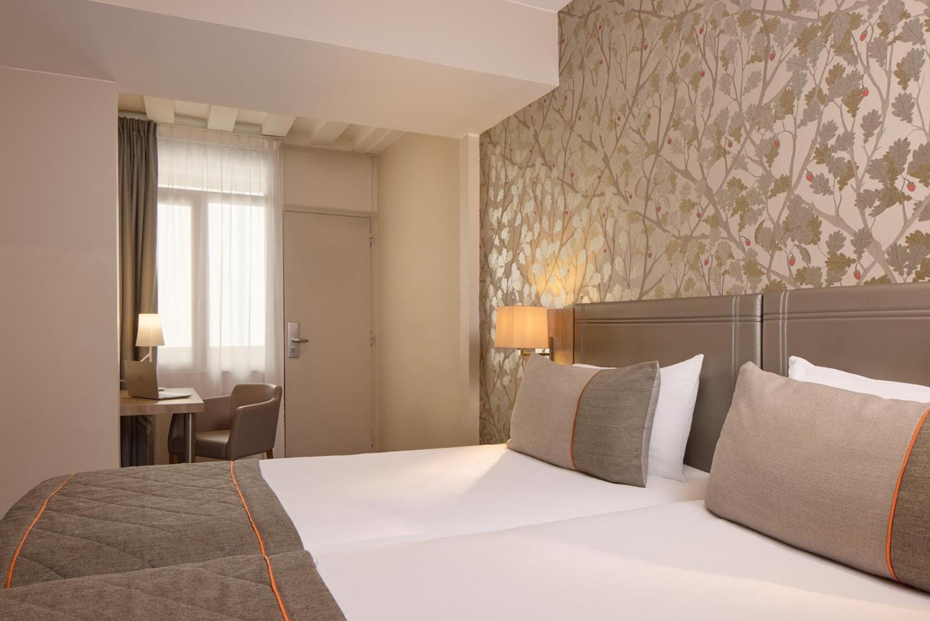 Timhotel Le Louvre 3* Parigi