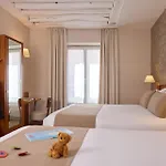 Timhotel Le Louvre