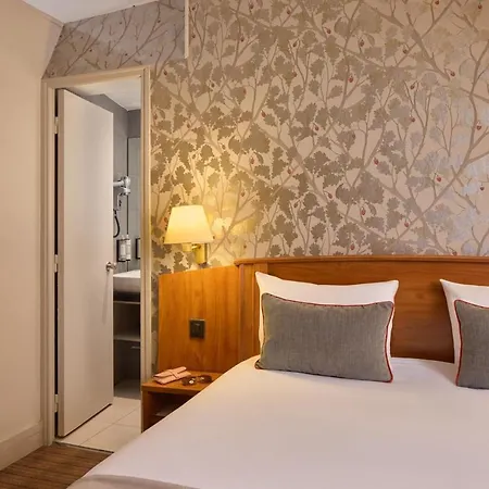 Timhotel Le Louvre Parigi