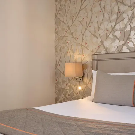 Timhotel Le Louvre 3* Parigi