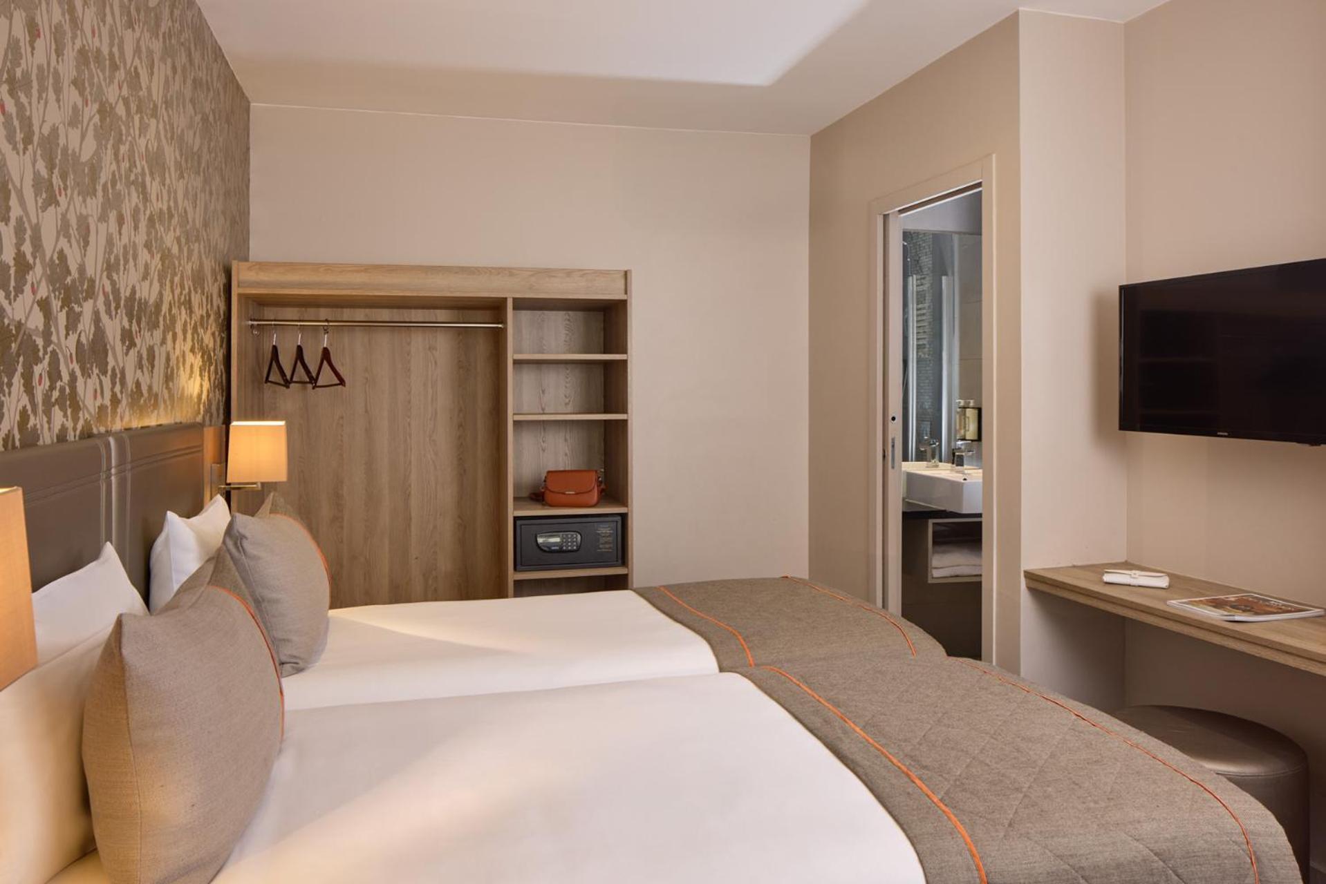 Timhotel Le Louvre 3*