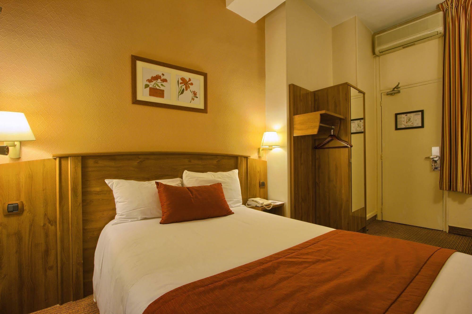 Timhotel Le Louvre Hotel Parigi