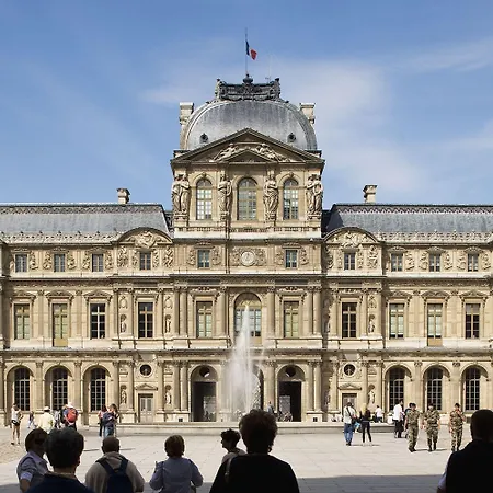 Timhotel Le Louvre 3* Parigi